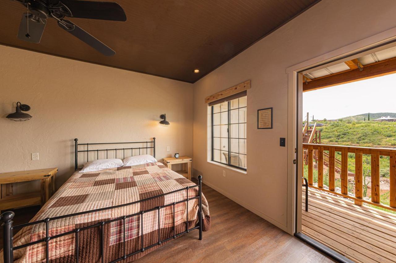 Miners Cabin #4 - King Bed - Private Balcony With Views Tombstone Exteriör bild